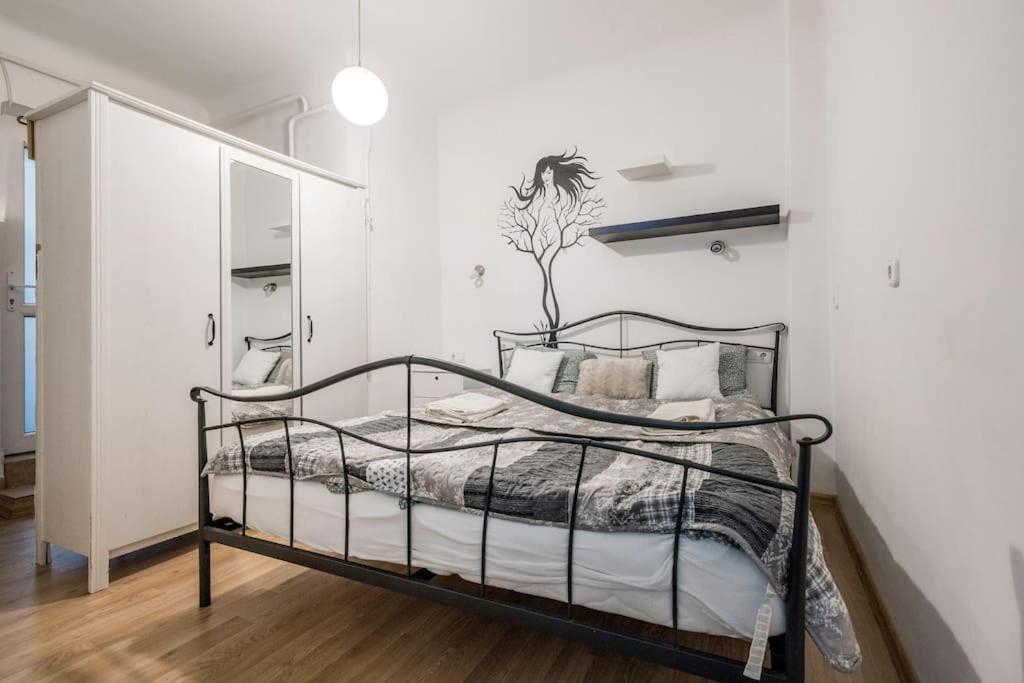 Cosy Central Apartment At River Budapeste Exterior foto